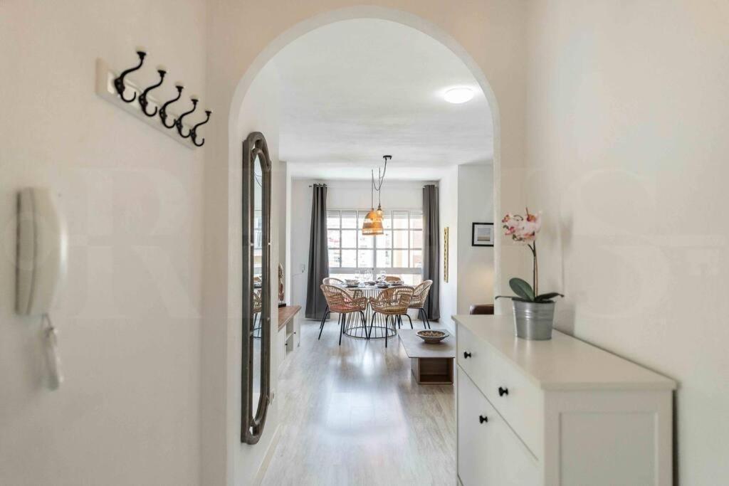 Spacious & Authentic Apartment By Rems Málaga Exterior foto